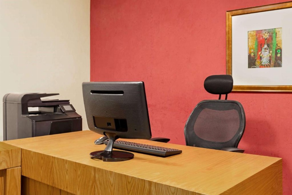 Ramada by Wyndham Dammam Khaleej Road Image 25